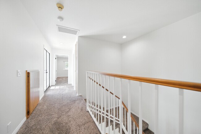 Building Photo - 357 N Pennsylvania Ave