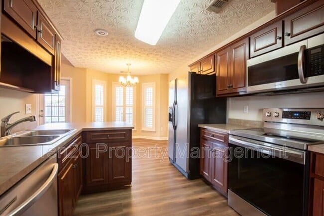 Building Photo - 6013 Granite Field Dr