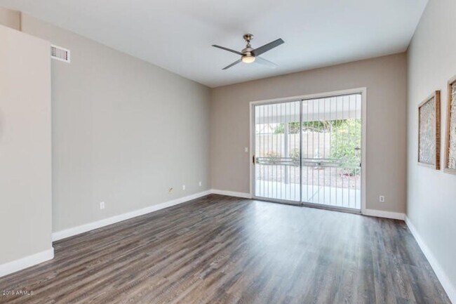 Building Photo - Remodeled 3-bedroom in Chandler