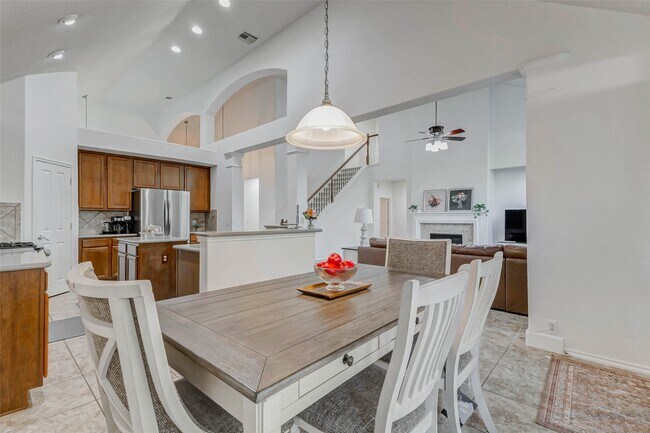 Building Photo - 25702 Caddo Passway