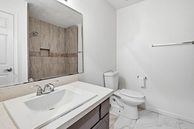 Building Photo - 6703 Krause Dr