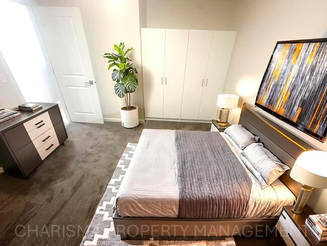 Building Photo - 9300 W 32nd St