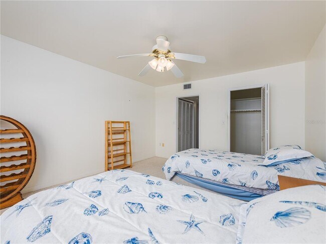 Building Photo - 5108 Brittany Dr S