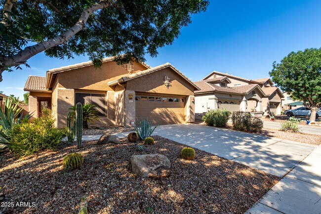 Building Photo - 44087 Granite Dr
