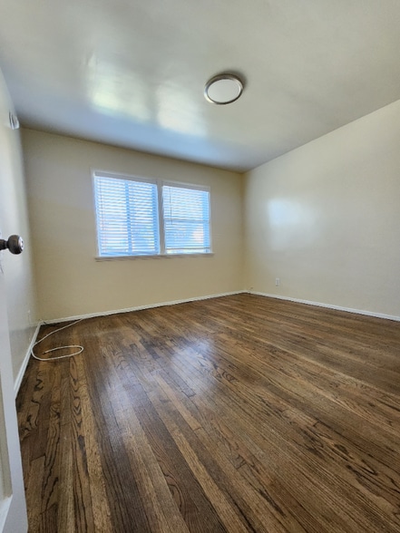 Building Photo - 7032 La Tijera Blvd