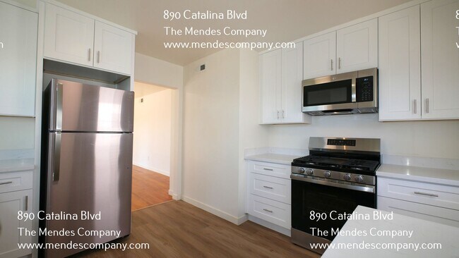 Building Photo - 890 Catalina Blvd