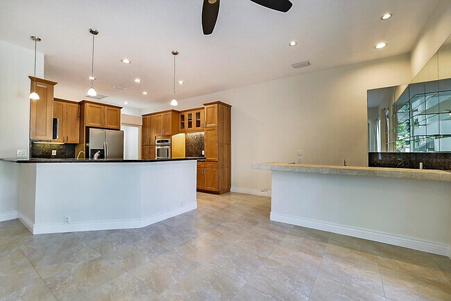 Building Photo - 19009 SE Old Trail Dr W