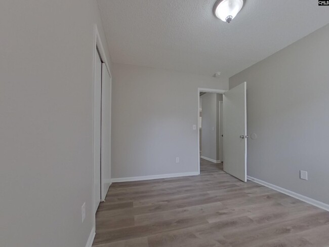 Building Photo - 3 Glen Knoll Ct