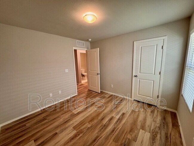 Building Photo - 12316 S Maplewood Ave