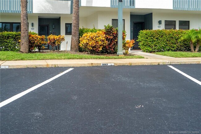 Building Photo - 175 SE St Lucie Blvd