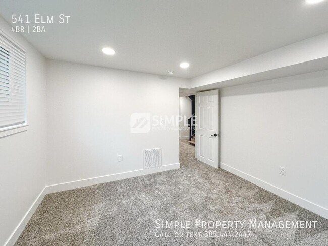 Building Photo - 541 E Elm St