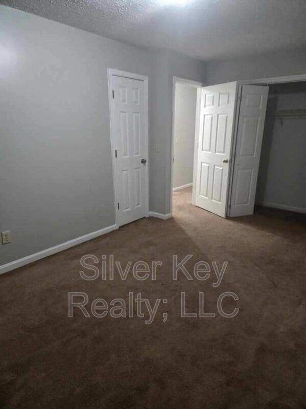 Building Photo - 408-410 Oklahoma St