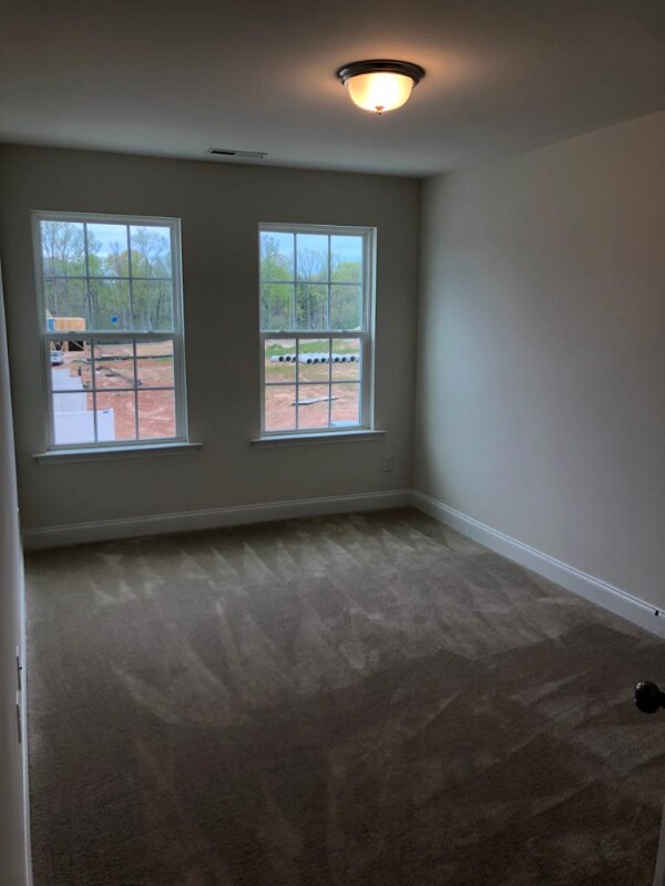 Building Photo - 68 E Porthaven Way