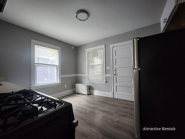 Building Photo - 1316 Otto Blvd