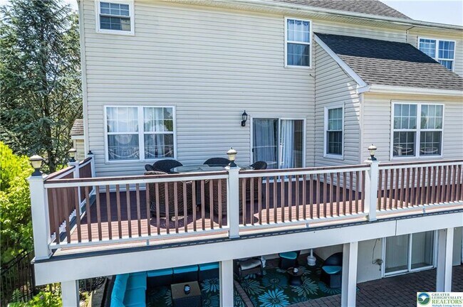 Building Photo - 202 McNair Cir