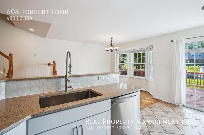 Building Photo - 608 Torbert Loop