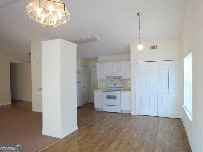 Building Photo - 4795 Brasac Dr