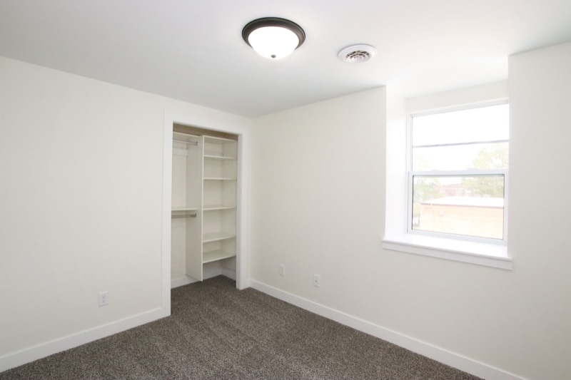 Building Photo - 14.5 Fond du Lac St