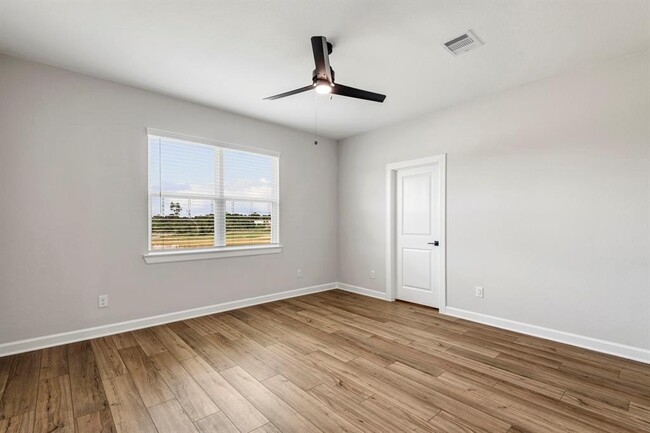Building Photo - 15655 Honey Cv Dr