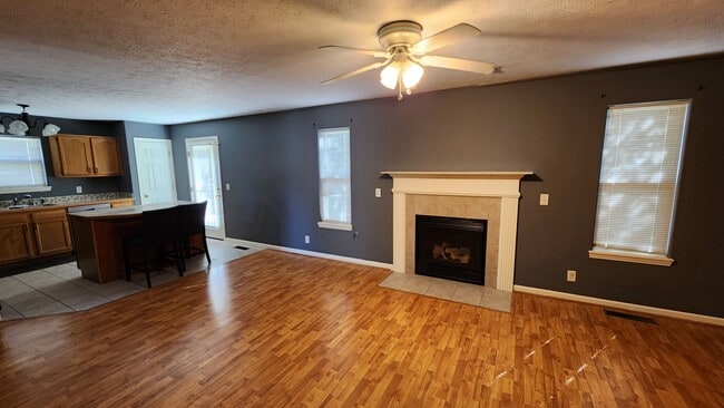 Building Photo - 3877 Chenango Pl