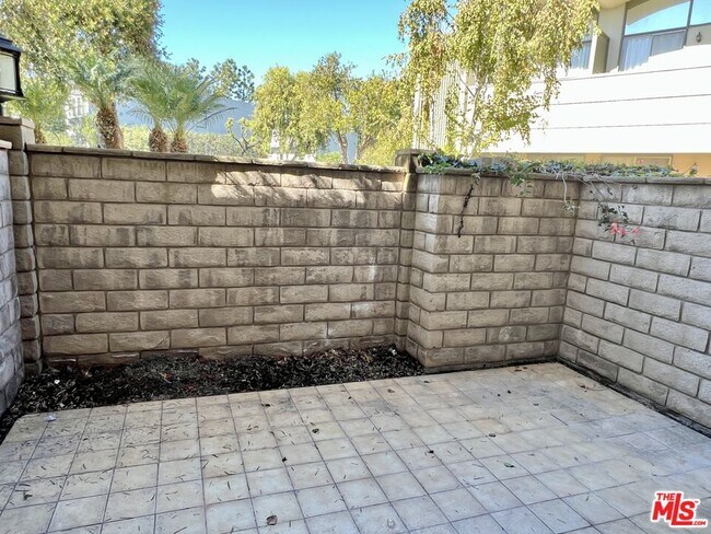 Building Photo - 13218 Fiji Way