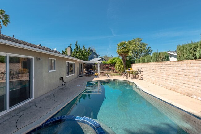 Building Photo - 4 Bed | 2 Bath | Pool & Spa | RV Access | Newbury Park
