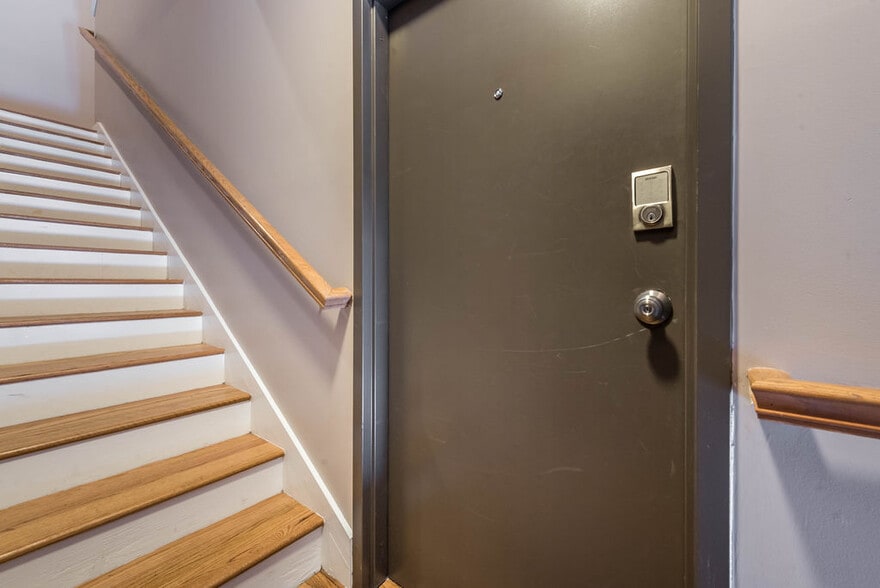 Keyless entry - 238 Walker St SW