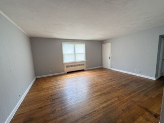Building Photo - CAS7709#-MW
