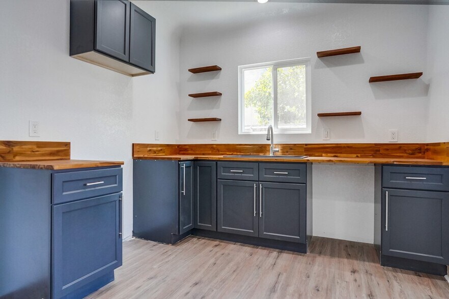 Building Photo - 2708 Cincinnati St