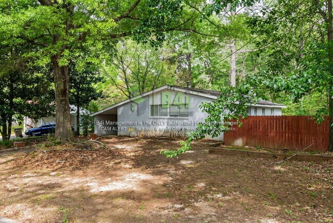 Building Photo - 6658 Westfield Dr