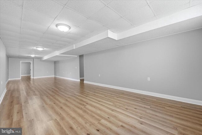 Building Photo - 102 Bramble Ct