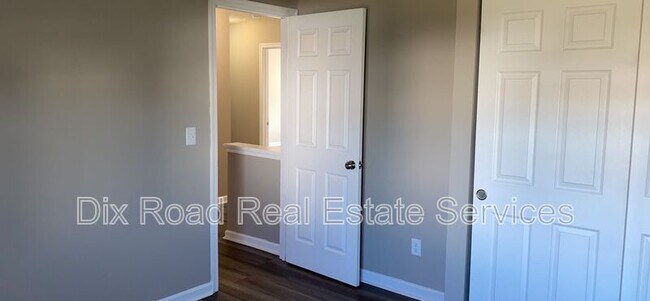 Building Photo - 806 Prescot Cir