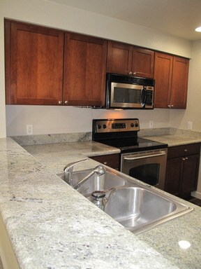 Building Photo - Modern condo near downtown Seattle! Parkin...