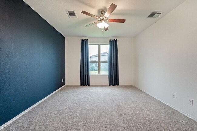 Building Photo - 5806 Aurora Grns Ln