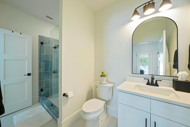 Building Photo - 4736 Amhurst Cir