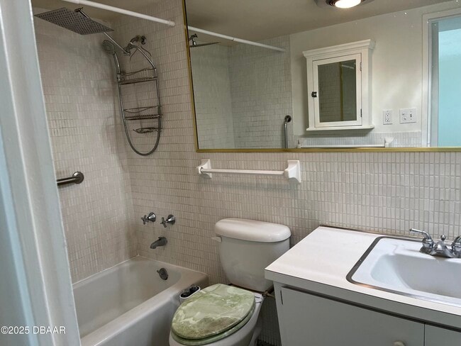 Building Photo - 1224 S Peninsula Dr