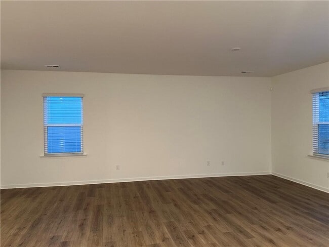 Building Photo - 721 Groover St