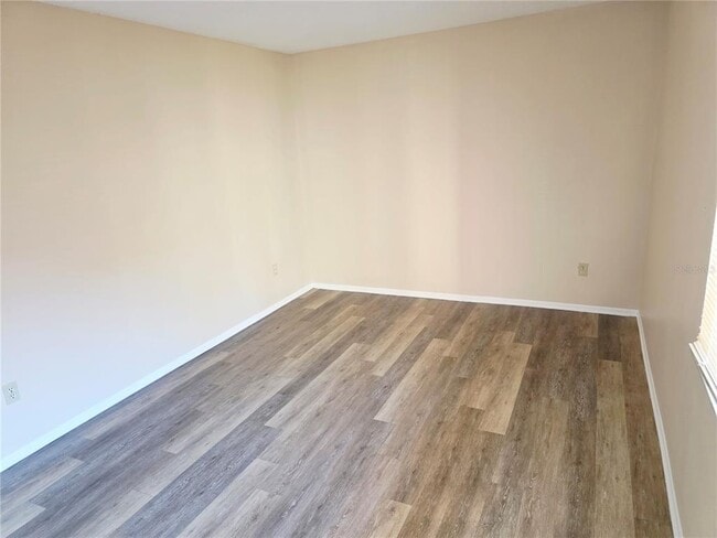 Building Photo - 7543 Sugar Bend Dr