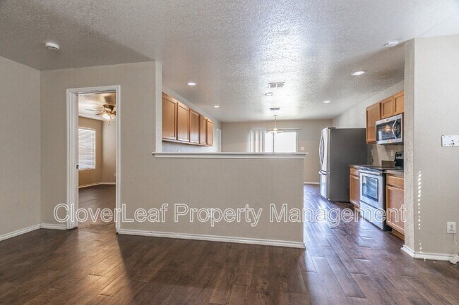 Building Photo - 7839 Horse Hollow