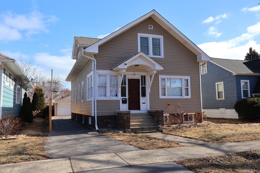 Building Photo - 1617 Jackson St