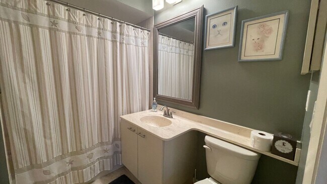 Building Photo - Turnkey Furnished Short Term Rental