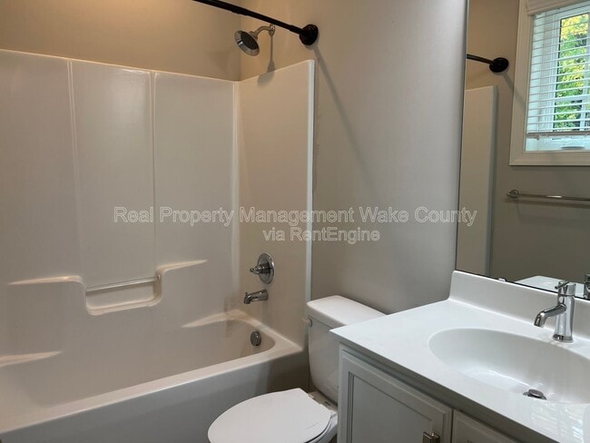 Building Photo - 2805 Plumfield Pl