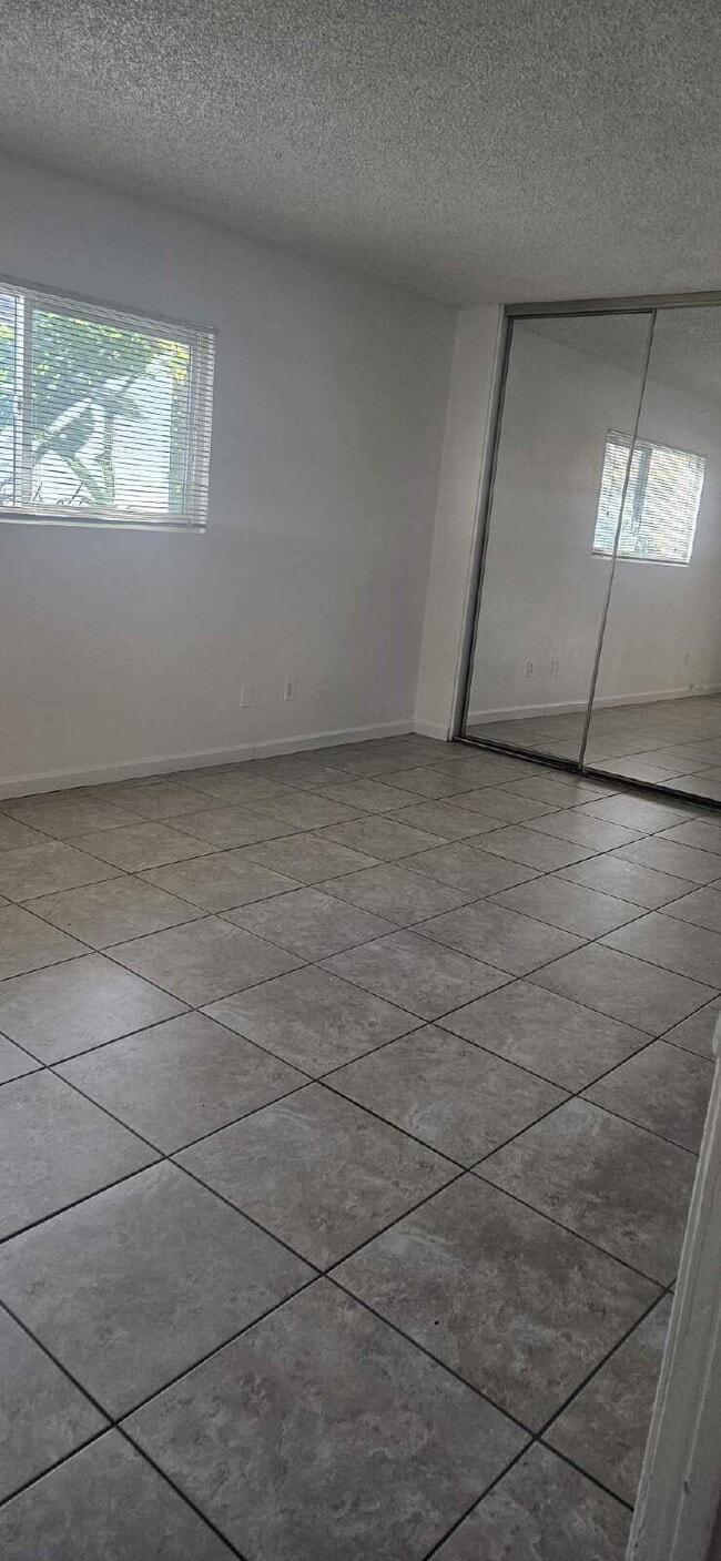 Building Photo - Spacious 2-Br Oasis with Pool in Cathedral City