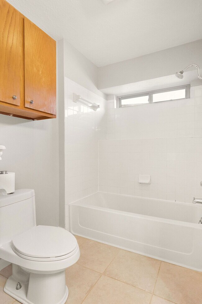 Building Photo - 11931 Rosethorn Dr