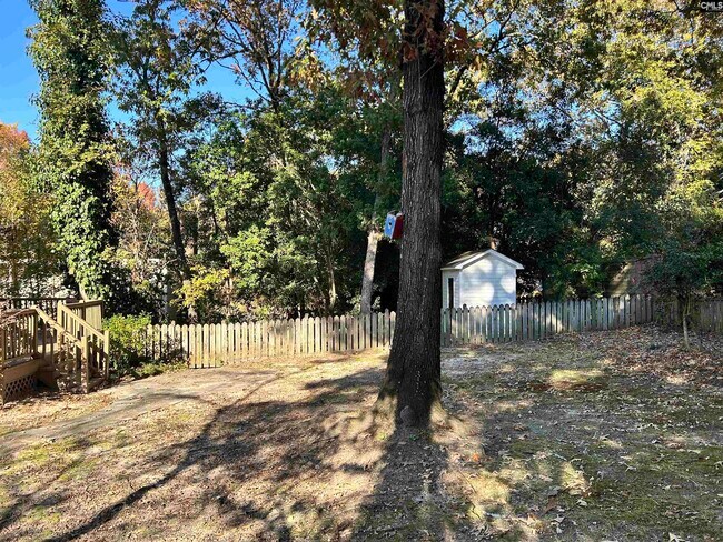 Building Photo - 305 Dean Hall Ln