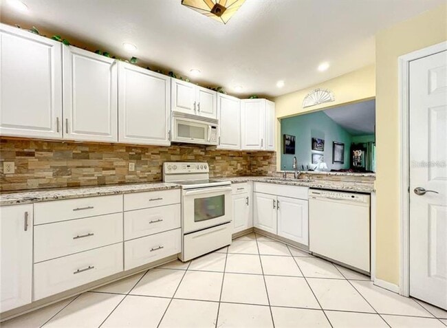 Building Photo - 1 Escondido Cir