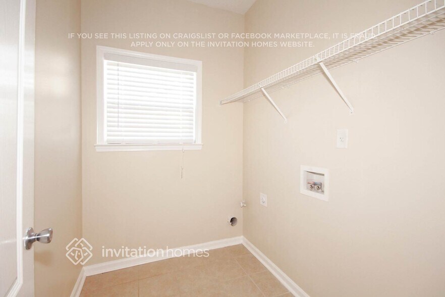 Building Photo - 1128 Aqua Shore Dr