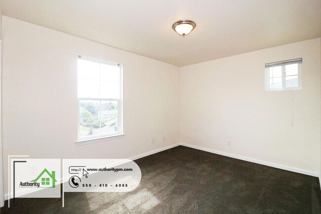 Building Photo - 671 Mission De Oro Dr