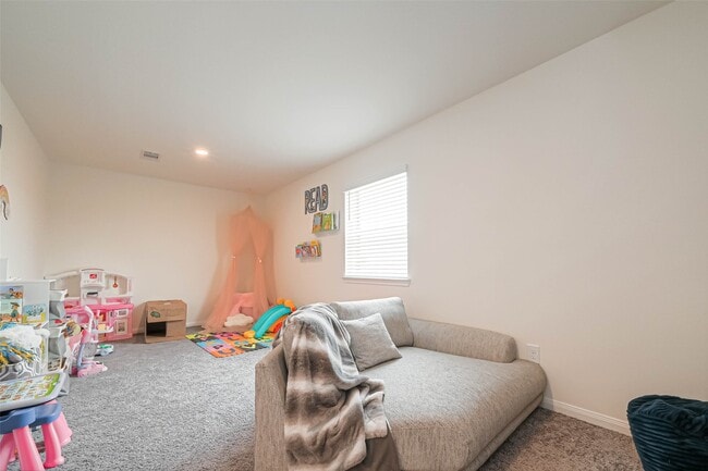 Building Photo - 9423 Klein Ln