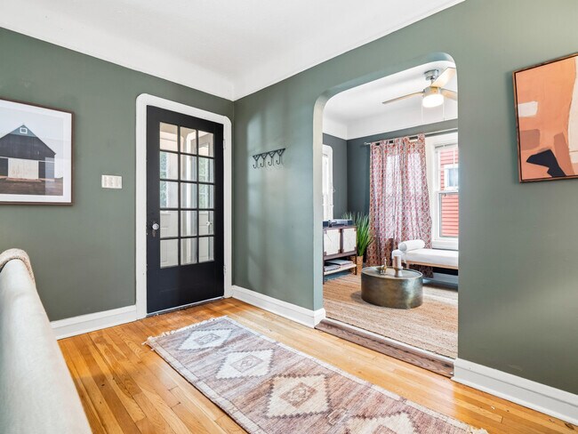 Building Photo - 3621 Silsby Rd